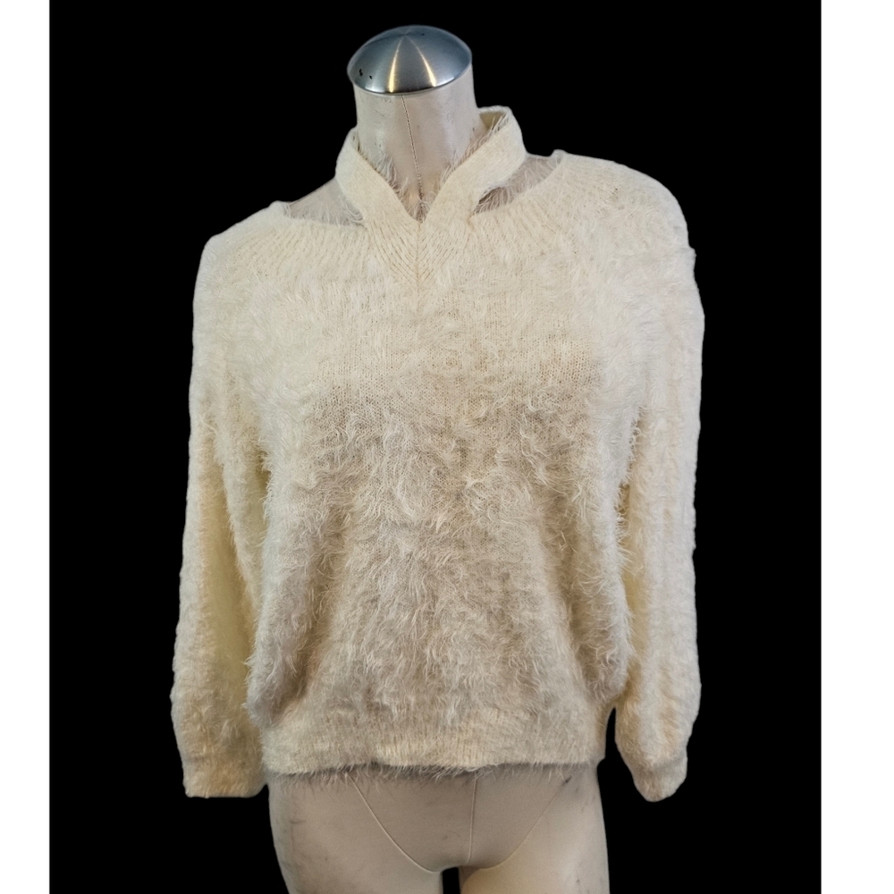 Express Size S Fuzzy Eyelash Sweater Off White